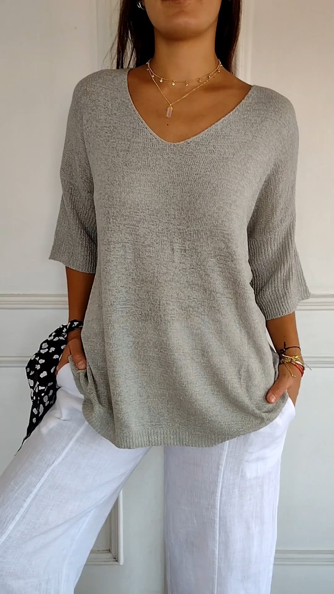 Alexa | Knit Top with V-neck