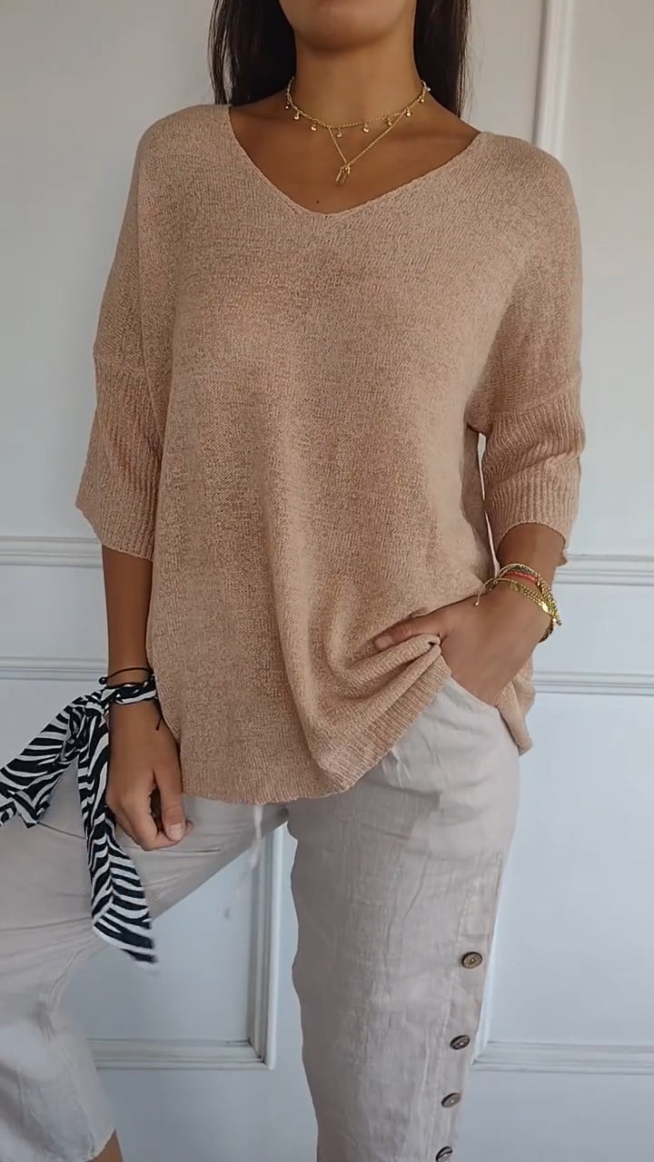 Alexa | Knit Top with V-neck